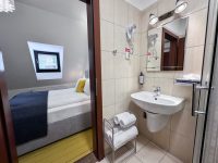 Apartament cu 2 dormitoare la mansardă și terasă-1